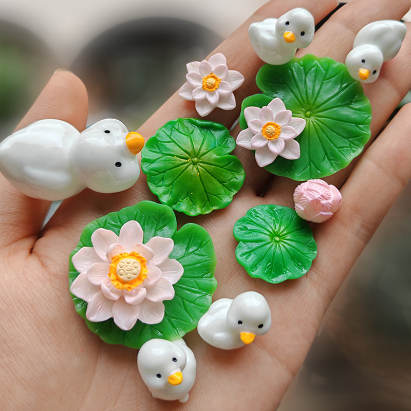 BAIUFOR pez hoja de loto pato de dibujos animados conjunto terrario acuario figuritas DIY Hada jardín pecera paisaje miniatura decoración del hogar