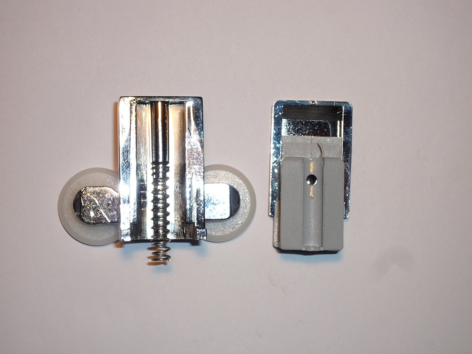 Set of 4 Shower door rollers 2 height adjustable top 2 sprung quick release lowers