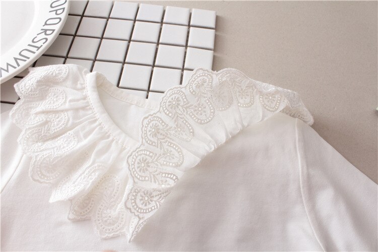 spring and summer children's thin bottoming shirt long-sleeved white T-shirt children's clothing girls wear tops lace doll