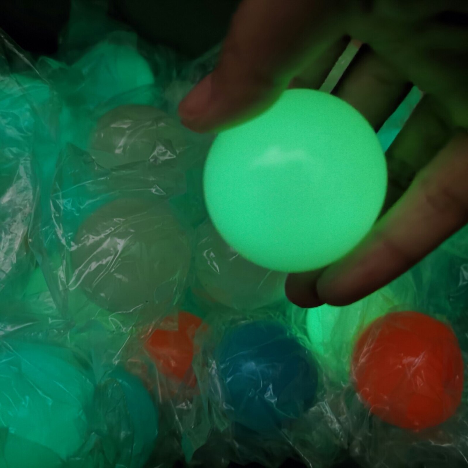 Sticky wall ball sæt 4 stk sjovt aflastende tryk squeeze stretch bolde legetøj til børn teenagere voksne