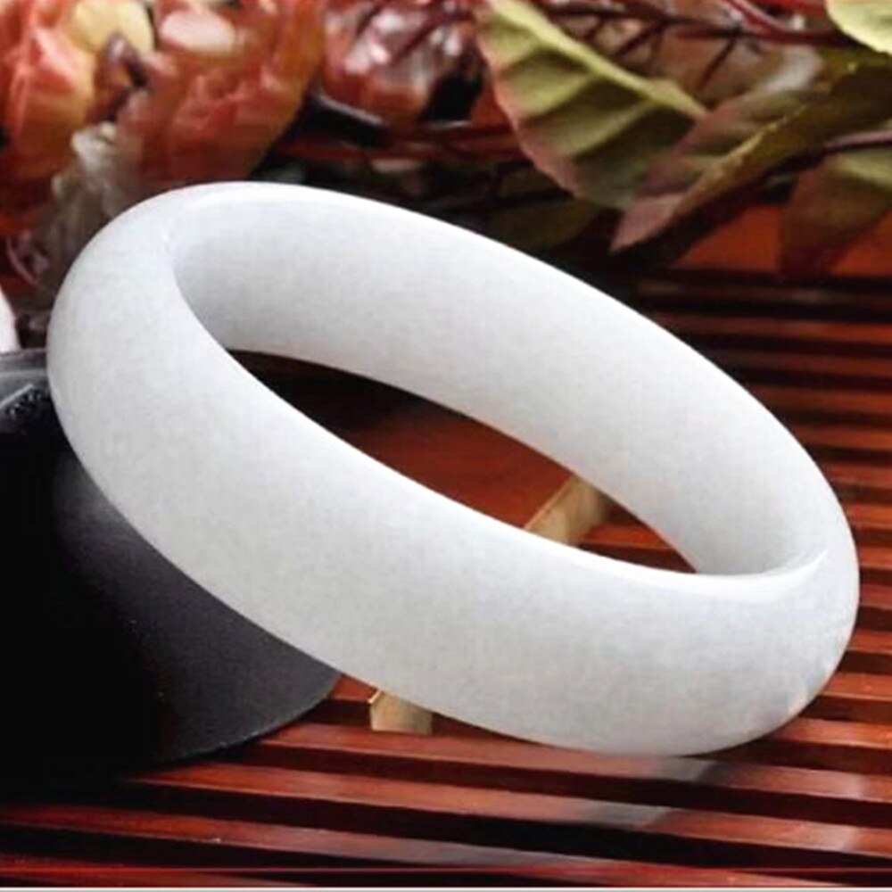 Beautiful Lady Bangle hand-polished greyish white Bangle YU001