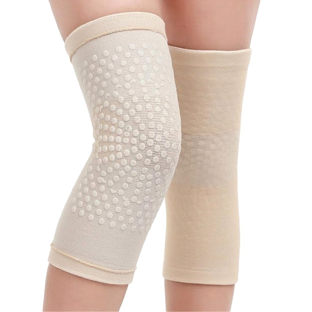 2 stk selvopvarmende støtte knæpude knæbøjle varm til gigt ledsmerter lindring skade genopretning bælte knæ massager benvarmer: Beige / L