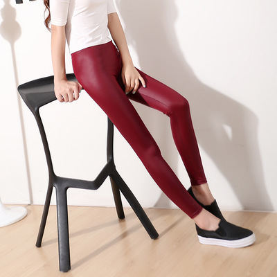Sexede tynde sorte leggings i imiteret læder efterårsleggings til kvinder, leggings i elastisk plus size