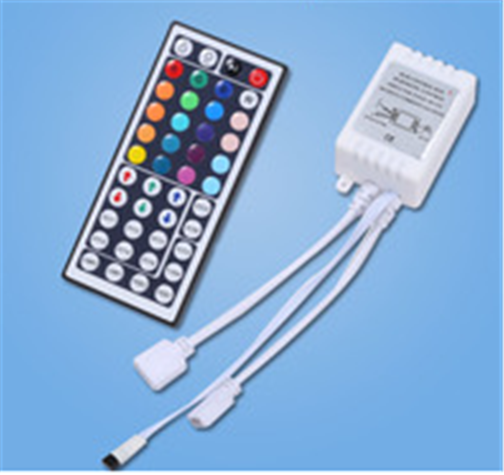 Led Controller 44 Keys LED IR RGB Controler box 1 to 2 Controller IR Remote Dimmer DC12V For RGB 3528 5050 LED Strip Lights