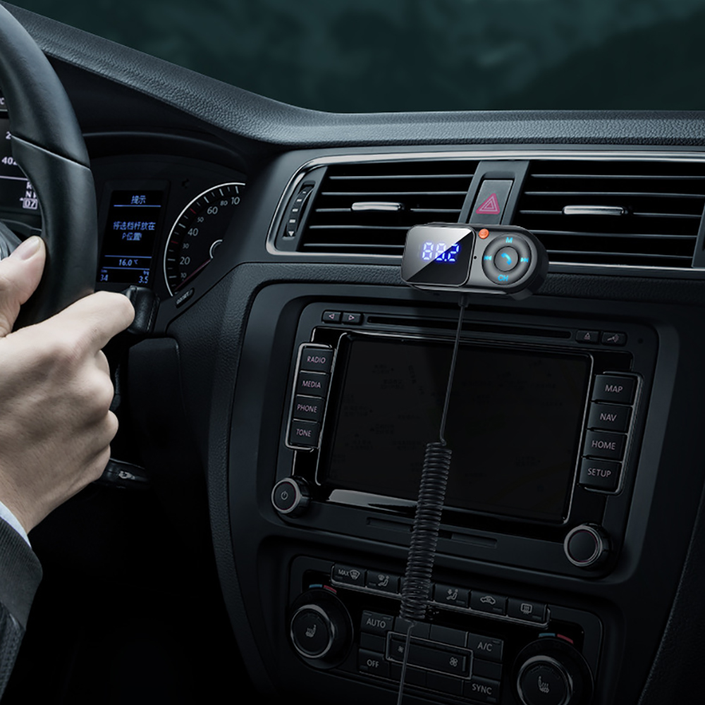 FM-zender Draadloze Bluetooth 5.0 Auto Audio Zender Bluetooth AUX Audio-ontvanger MP3-speler Carkit Handsfree