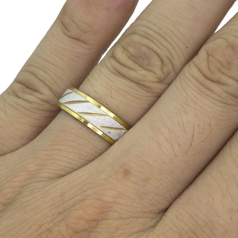 Edelstahl Hochzeit Ring für Frauen und Männer Klassische Gold Farbe Engagement Ring Bands Schmuck EKUSTYEE