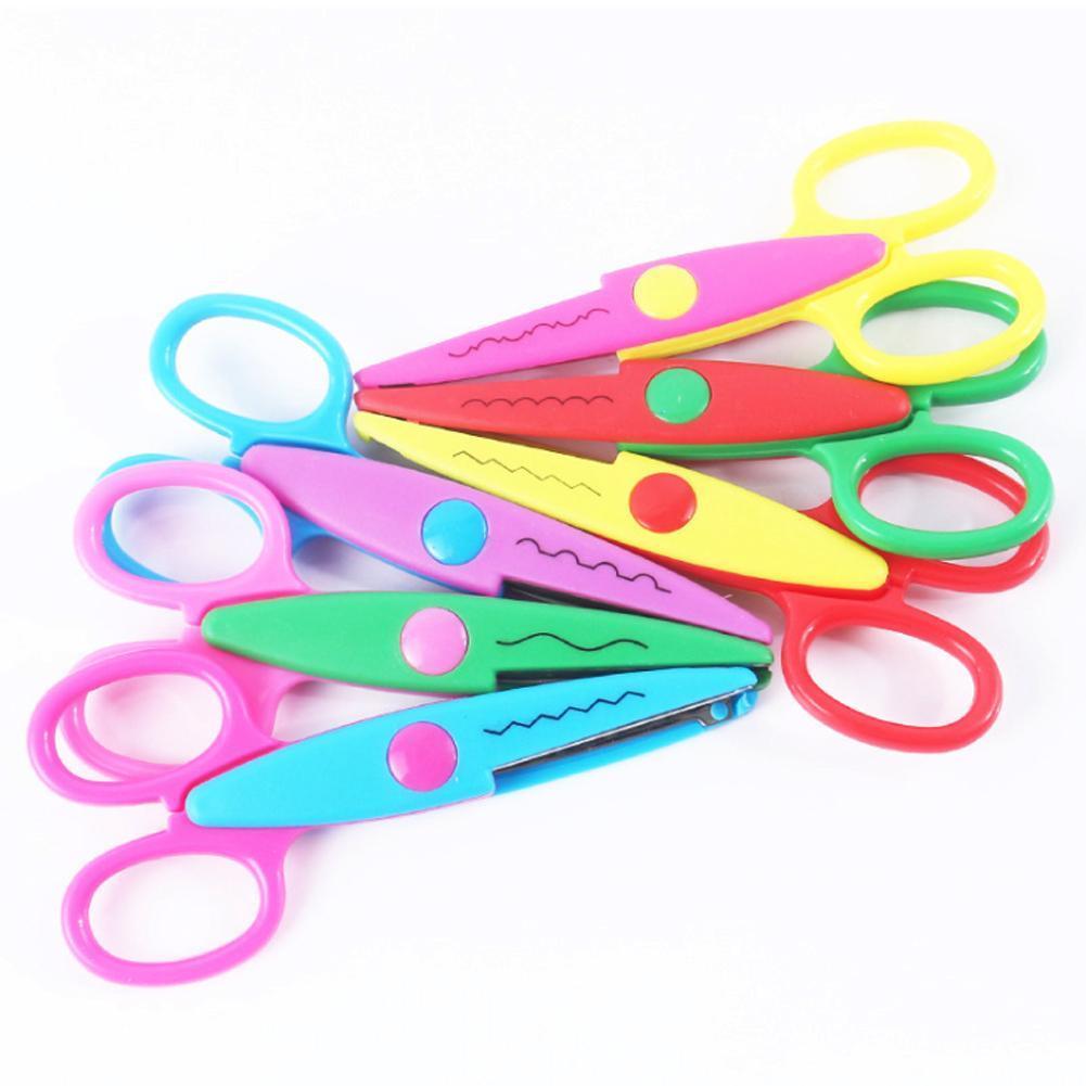 1 pcs Handmade Children DIY 6 Patterns Album Lace Scissors Lace Photo Cartoons Card Scissors Scissors Pattern X5G5