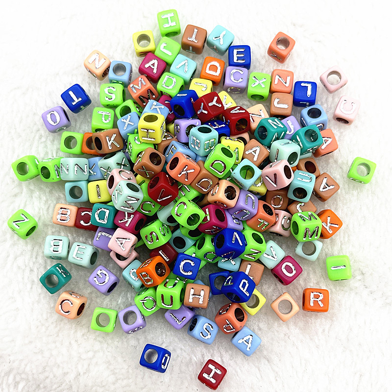 100 Uds 7x4mm 6x6mm cuentas de letras del alfabeto mezcladas cuentas para hacer joyería Diy accesorios de pulseras hechas a mano