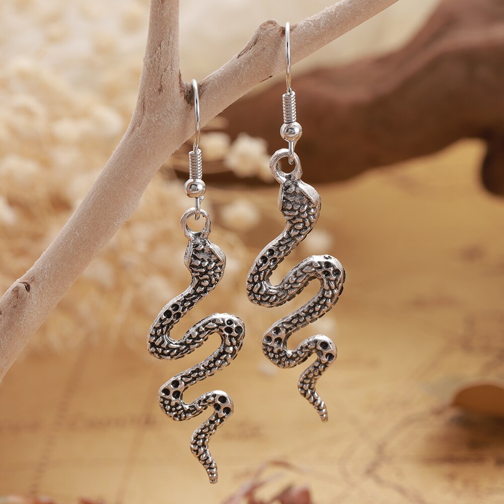 Hanging Butterfly Clip Earrings Ear Hook Rock Hoop Punk Double Pierced Unusual Earring Women Girls Goth Jewelry: AL512