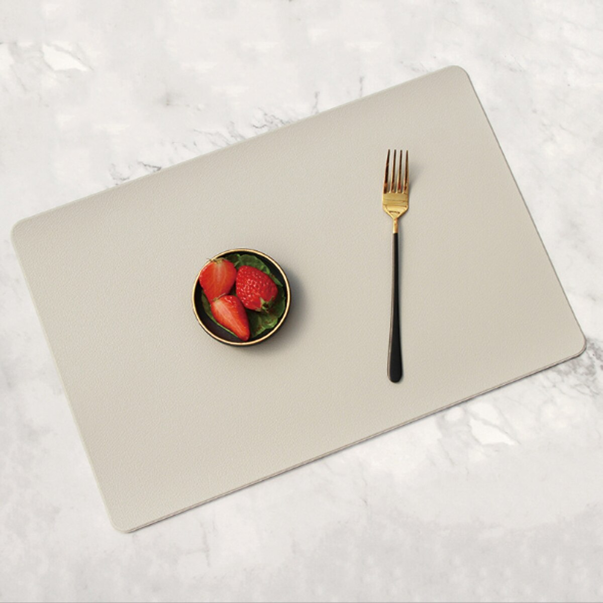 Placemat Leather Table Mats Heat Resistant Wipeable Waterproof Washable Kitchen Dining Patio Table Placemats Outdoor 30x45cm: Gray