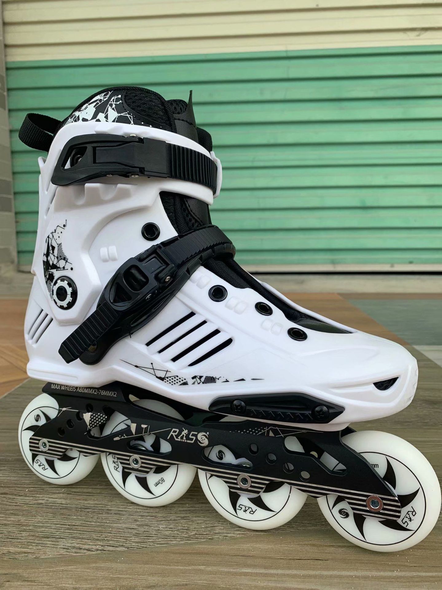 Schoenen Met Wielen Voor Kids,4 Wielen Skateboard Schoenen Sportschoenen Jongens Meisjes,Roller Skates Outdoor Sneakers Jongens En Meisjes,Pink-EU34 Schoenen Met Wielen Voor Kids,4 Wielen Skateboard Schoenen Sportschoenen Jongens Meisjes,Roller Skates Outdoor Sneakers Jongens En Meisjes,Pink-EU34