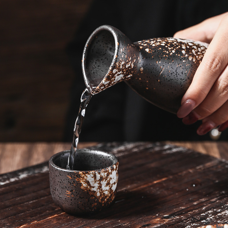 Japanese Sake Kettle Commercial House Wine Set Wine Bottle Separator Sake Cup Kiln Change Porcelain Wine Pot