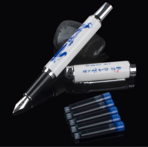 JINHAO 950 Blue and White Porcelain Fountain Pen of the Dragon (Medium Nib): 03