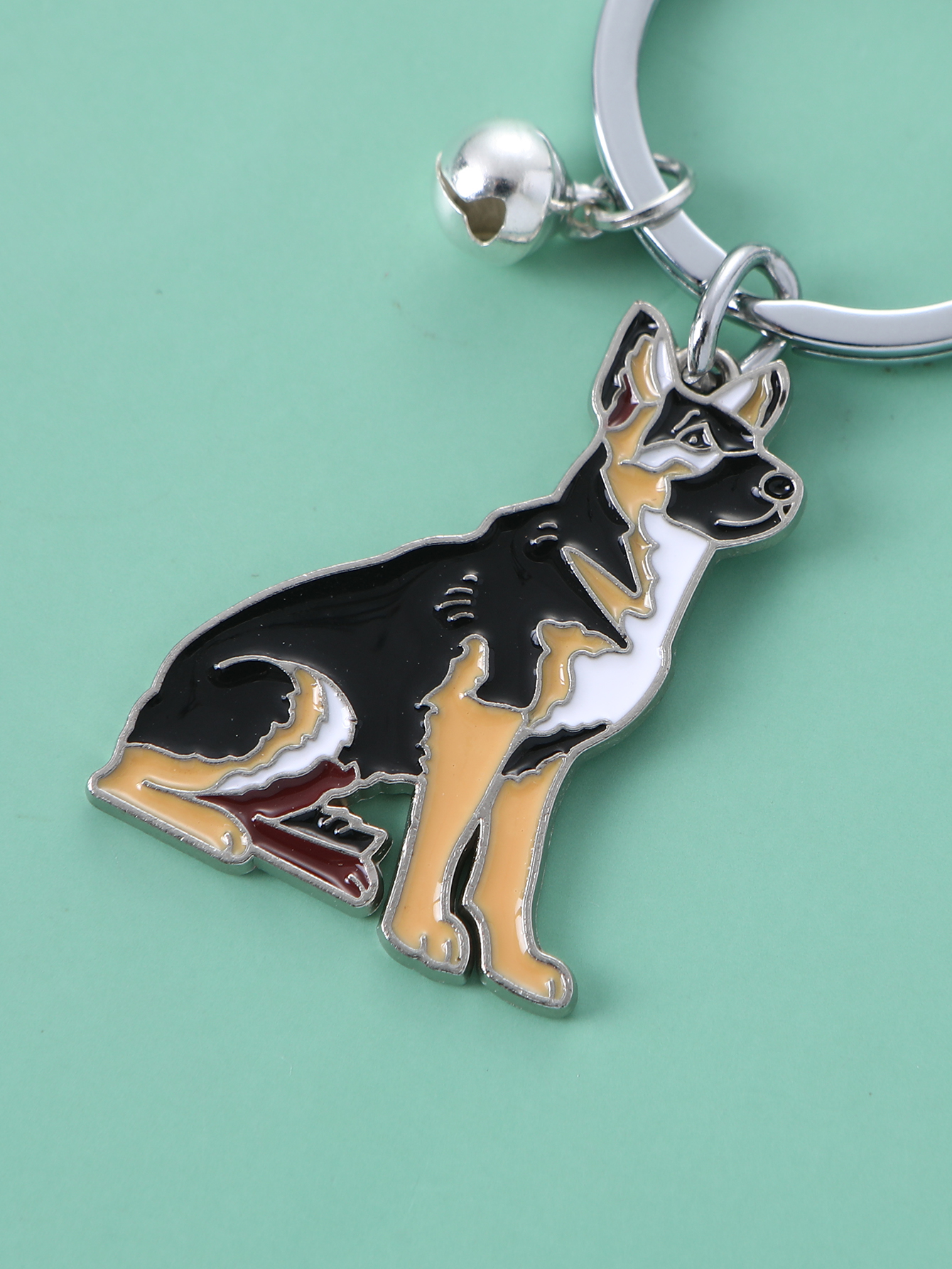 Pet German shepherd dog Keychain Dog Pendant Animal Bell Enamel Keyring Women Bag Jewelry Girls