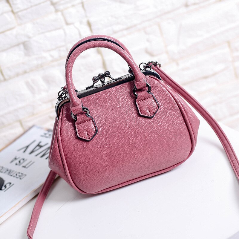 Magie Fisch Frauen Tasche Umhängetasche Handtaschen Tragbare lässig Schulter Taschen Solide Farbe Litschi Brot Trend Kuss Schloss: rosa