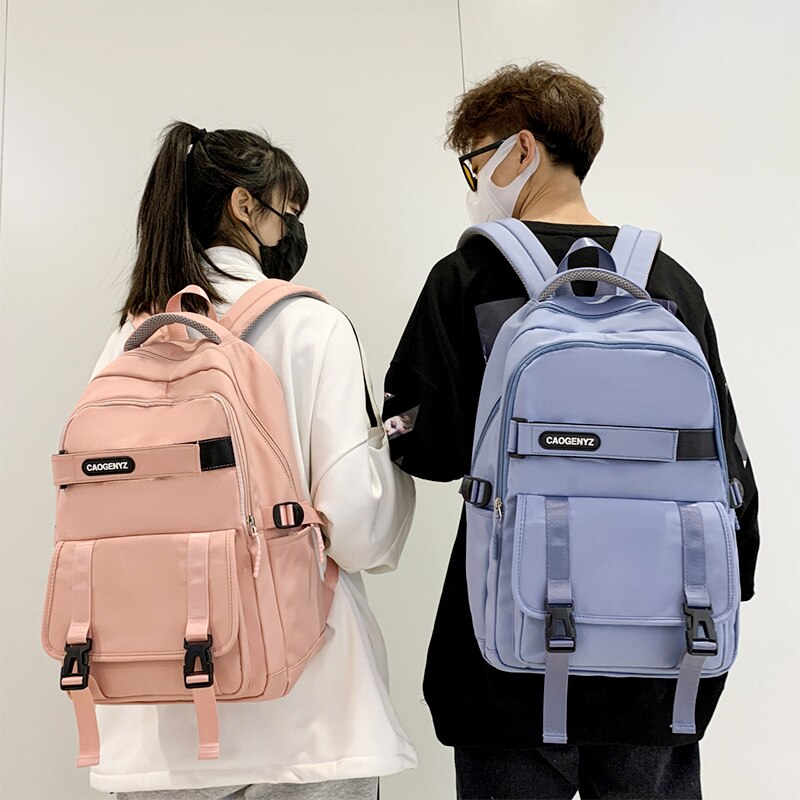 Schwarzer unisex-rucksack aus wasserdichtem nylon mit großem fassungsvermögen #39 ideal als reiserucksack für damen, laptoptasche für #39 oder schulrucksack für #39 .