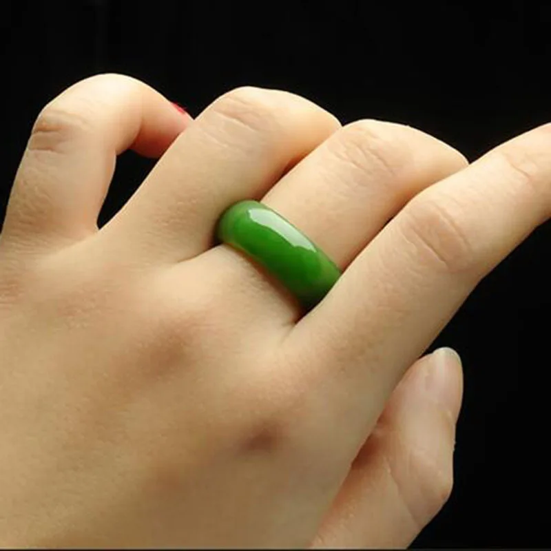 Naturlig grønn heti jade ring kinesisk jadeitt amulett sjarm smykker håndskåret håndverk for kvinner menn ringer