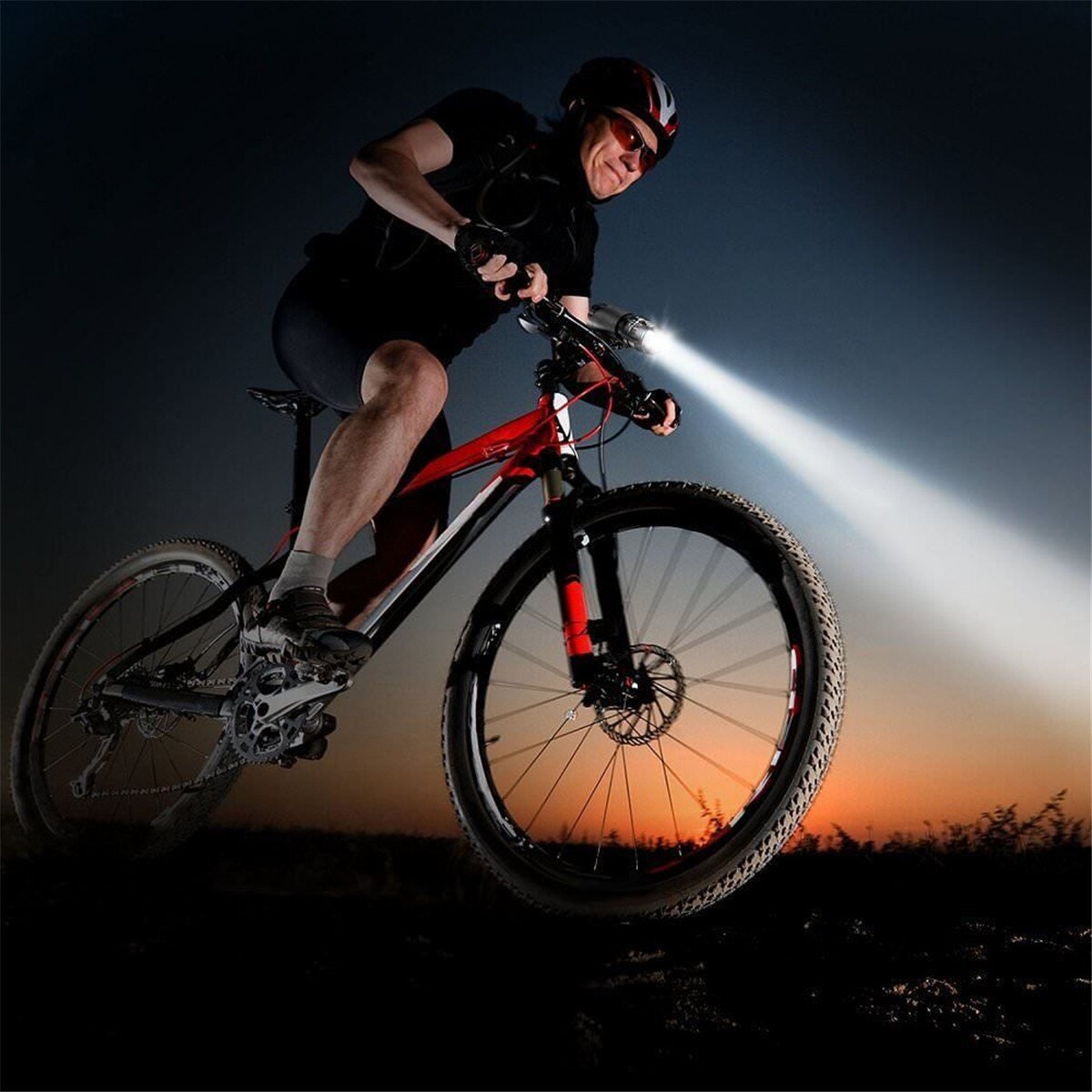 360 graders rotation justerbar cykel sort lommelygte fakkelholder holder klemme klip lys lampeholder klip til bjergbestiger ride