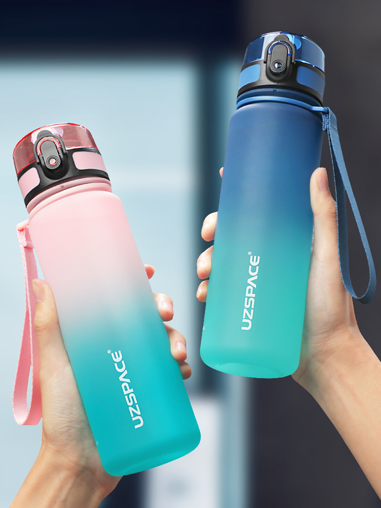 UZSPACE Water Bottle BPA Free Plastic Water Bottle with Carabiner Leakproof Sports Bottle for Gym Fitness 32Oz/1000ml