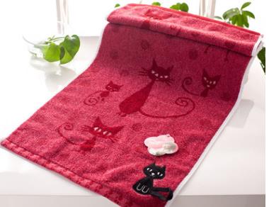 Set van 2 stuks cartoon kat borduurwerk hand- en gezichtshanddoeken, zachte en comfortabele katoenen handdoekhaakjes, kinderhanddoeken: Rood
