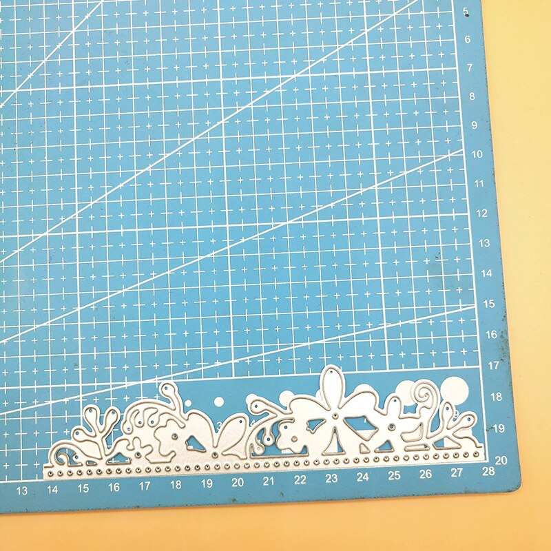 Poinsettia Flower Floral Leaves Dot Border Edge Lace Metal Cutting Dies Embossing Scrapbooking Paper Card Making DIY Decor Card