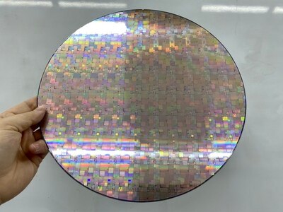 1pcs Research Silicon Chip/Wafer CMOS Image Sensor Chip Wafer Silicon Wafer Monocrystallin 12 inch IC Chip Lithography: Model 3