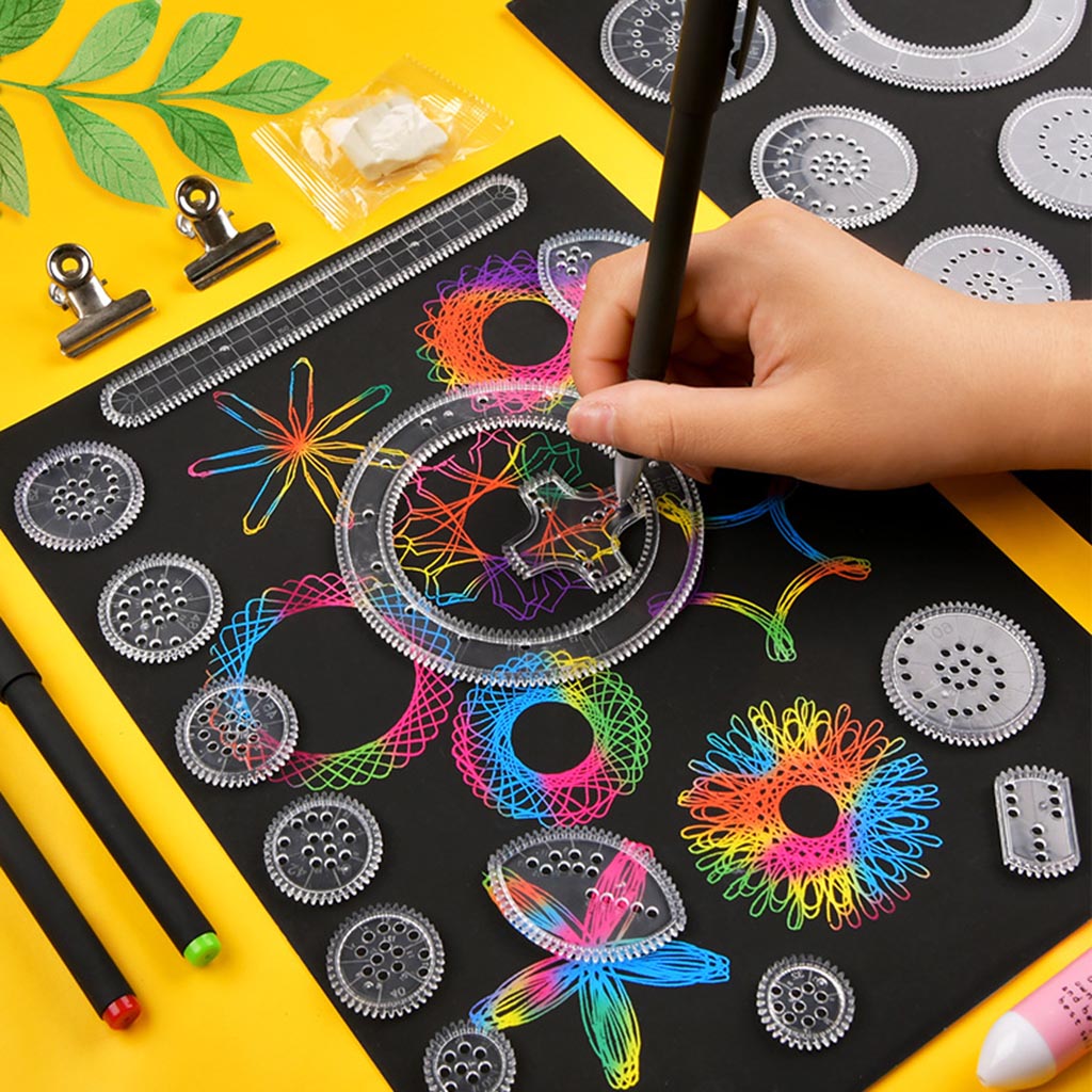 Portable Spiral Art Set 18 Pcs/28Pcs Portable Drawing Kit w/ Gear Templates Sketching Papers Gel Pen for Travel School