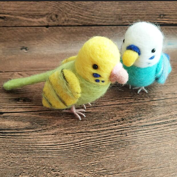 Tigre loro y ave mascota fieltro de lana kit de agujas de punto para lana fieltro de lana decoración de fieltrado con aguja artesanía costura DIY: Green parrot