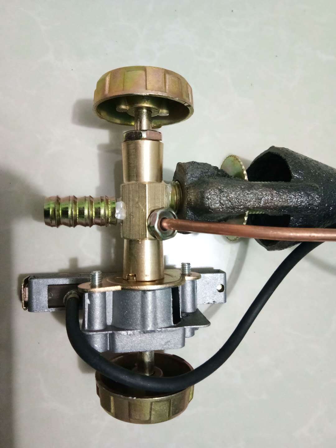 High qualtiy Gas safety valve,BBQ valve, gas burner valve ，not including iron burner