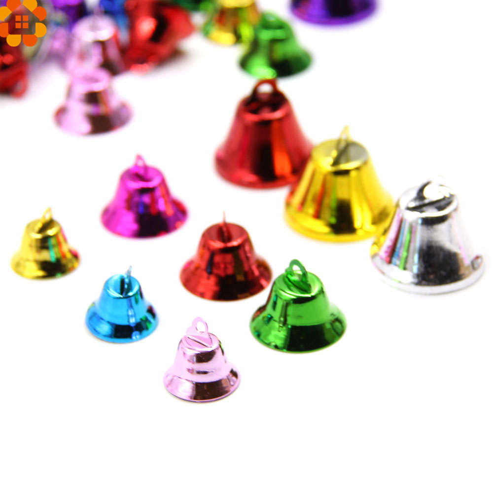 Mini campana pequeña colorida de Metal, instrumentos de percusión musicales, campana colgante, manualidades de entretenimiento, bricolaje, 10 piezas