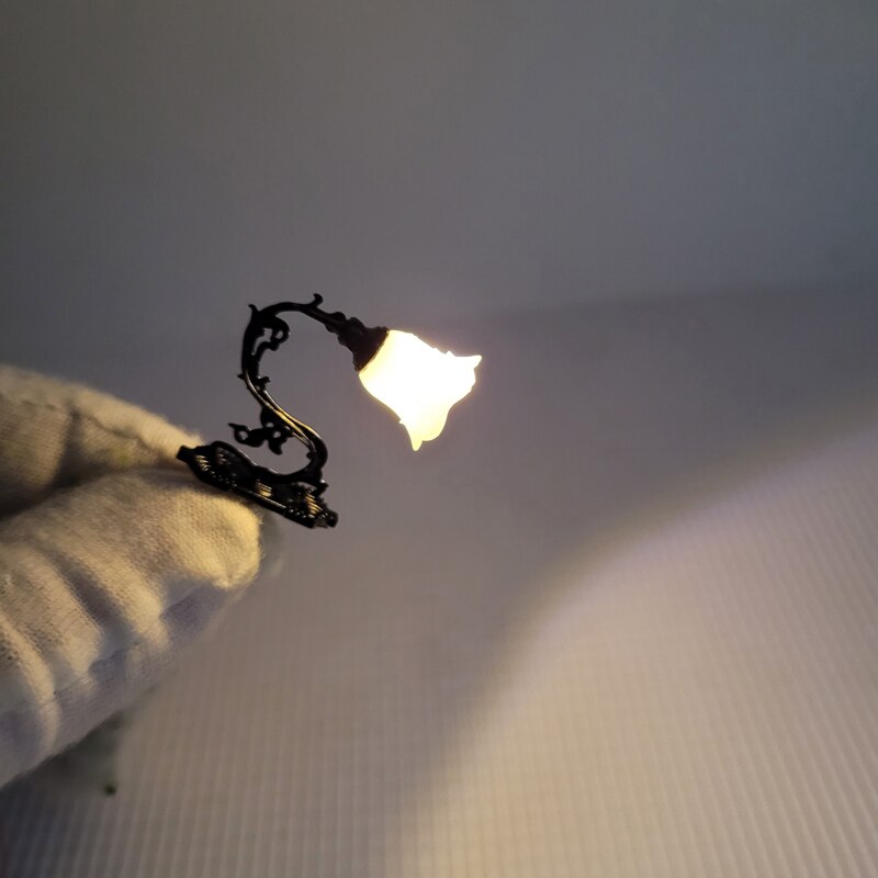 2 stücke ho Maßstechen Klassische Zauberstab Halterung Schwanenhals Lampen straße Lampe Modell warm kalt weiß, Der Eisenbahn Licht/zug/eisenbahn Layout