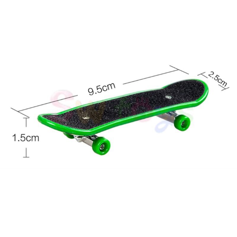 2pcs Cute Party Favor Kids children Mini Finger Board Fingerboard Alloy Skate Boarding Toys