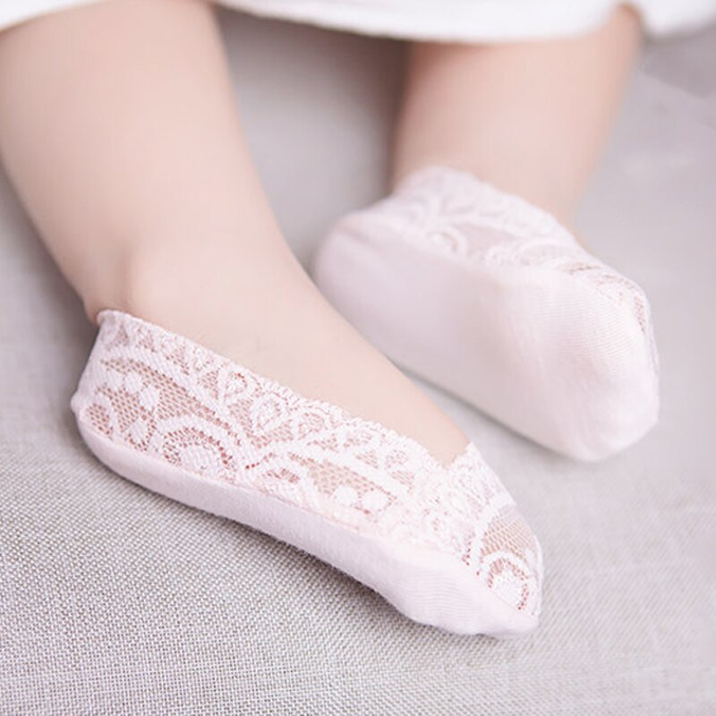 5 paare/los Neue Baby Mädchen Spitze Socken Flach Mund Unsichtbare Spurlose Elastische Boot Focks Füße Slip Silikon