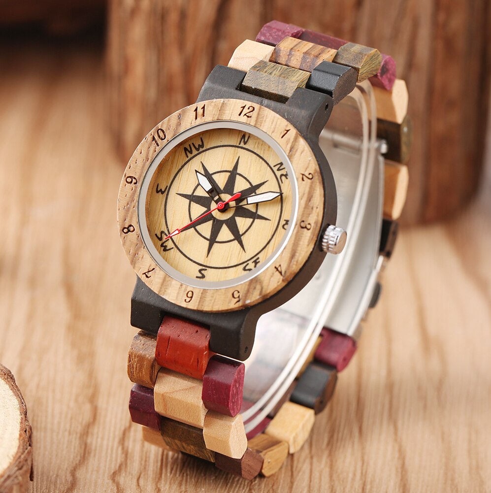 Nizza Colorato Orologi in Legno per Le Donne Quadrante della Bussola con luminoso puntatori Vigilanza di Legno di Disegno di Corrispondenza di colore Della Cinghia di orologio donna