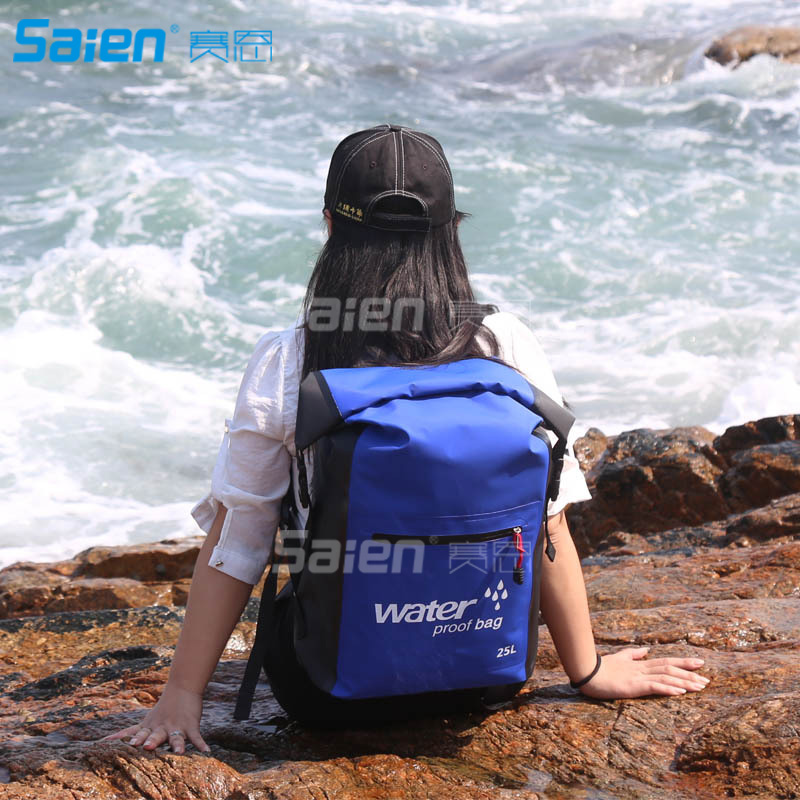 Tørpose rygsæk 25l -  tør rygsæk er garanteret vandtæt - bær den som en vandtæt rygsæk eller over skulderen til kajakin