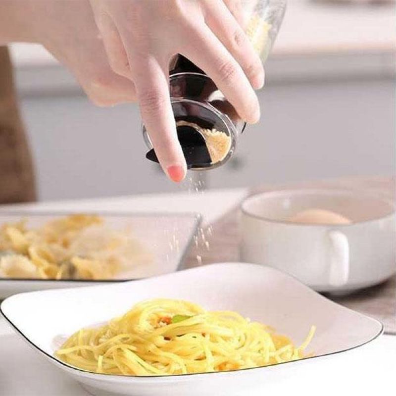 Push-type Salt Dispenser Spice Shaker salt shaker salt and pepper spice jar spice container Kitchen supplies