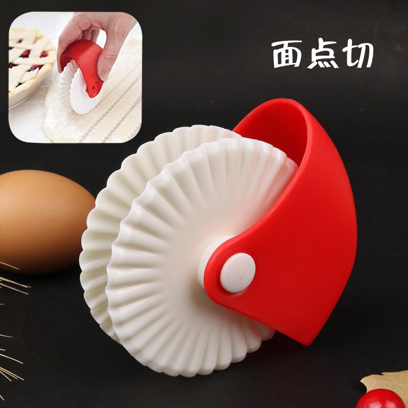 Baking tool pastry cutting wheel pastry curling wheel manual cutter roller knife kitchen gadget: Pastry cut