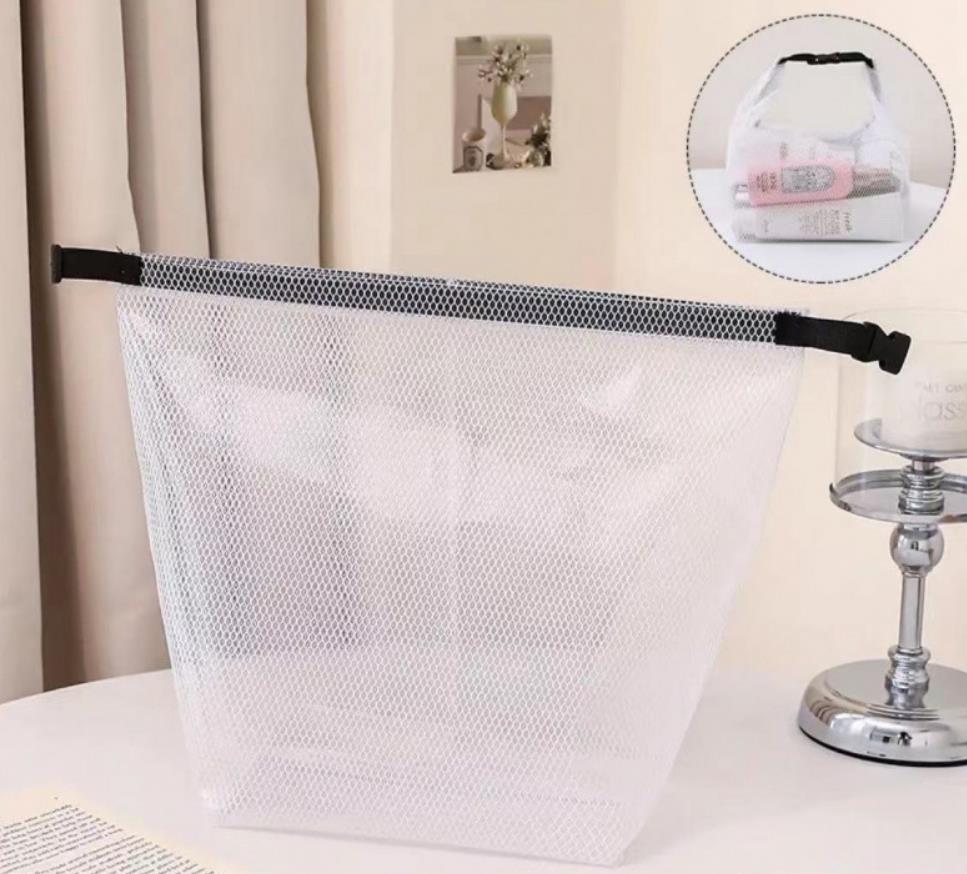 Waterproof Storage Bag, Fitness Clothing, Swimming Bathroom, Large Capacity Drawstring, Men's And Women's Outdoor Toiletries Bag: WHITE