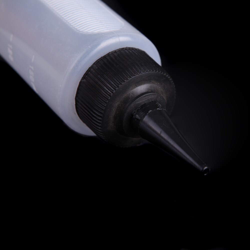 Bouteille en plastique avec bouchons torsadés, échelle à pression, à usage domestique ou Salon de coiffure, Pot de nettoyage sec et lavage de cheveux de 150ml