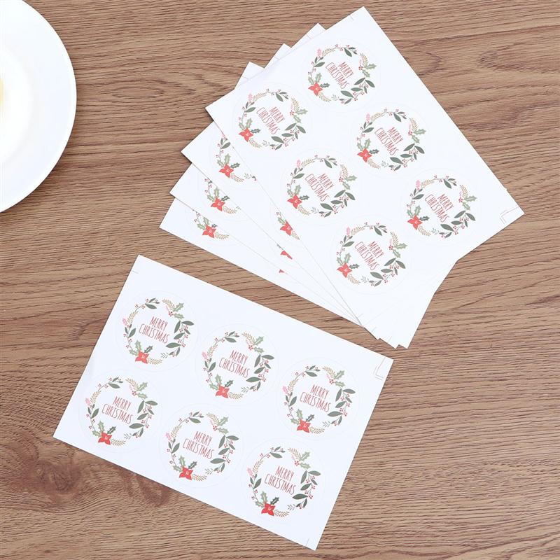 5 Sheets Wine Bottle Labels Merry Christmas Wreath Round Packaging Stickers Sealing Stickers for Christmas Party Banquet