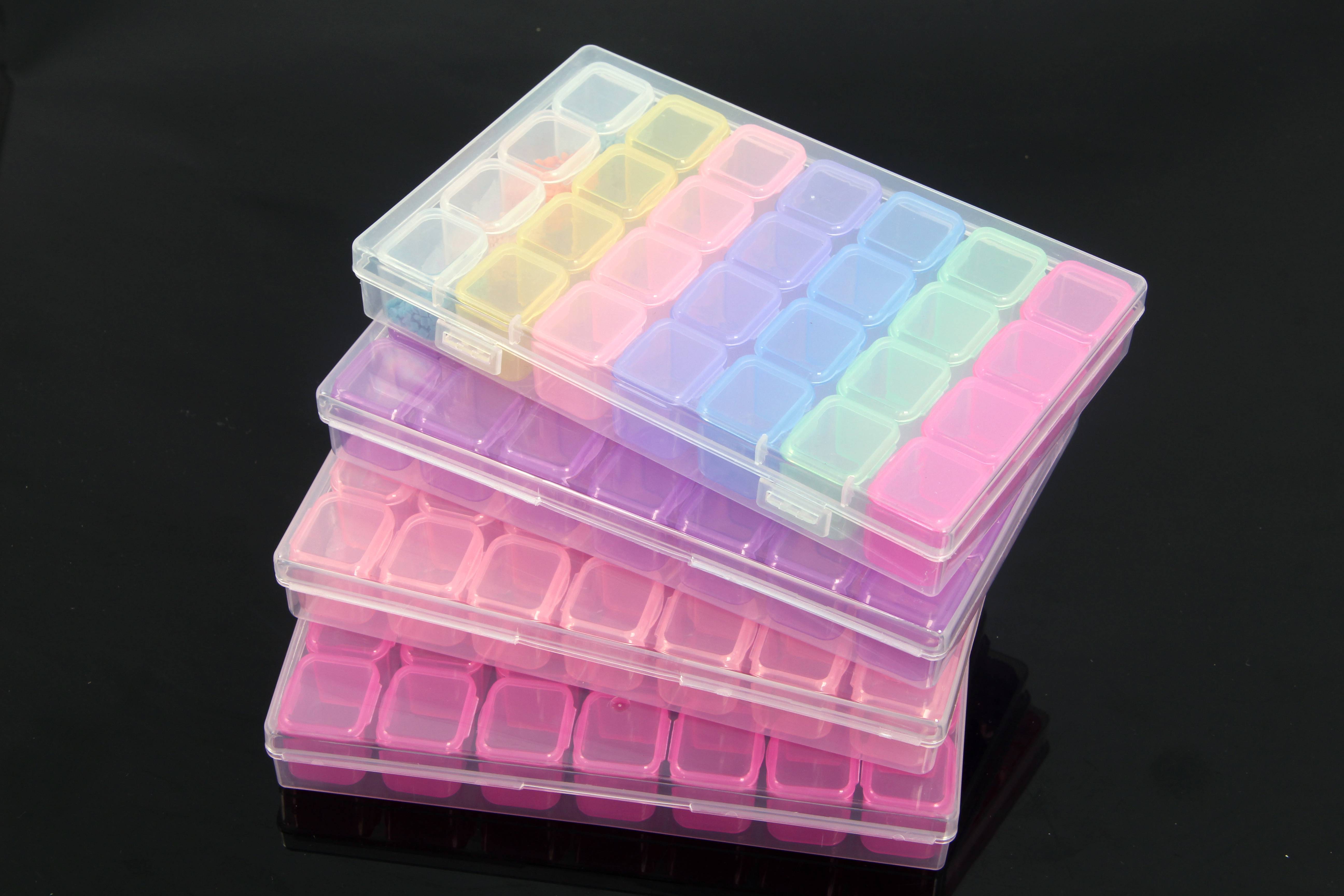 Caja de almacenamiento de perlas de plástico, organizador de cuentas, accesorios de pintura, bordado de diamantes, 28/56 ranuras: 4pcs