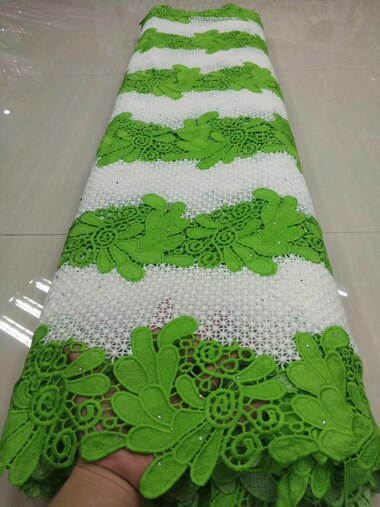 Tissu africain en dentelle guipure verte avec pierres décoratives pour robe de mariée (ytb 112)