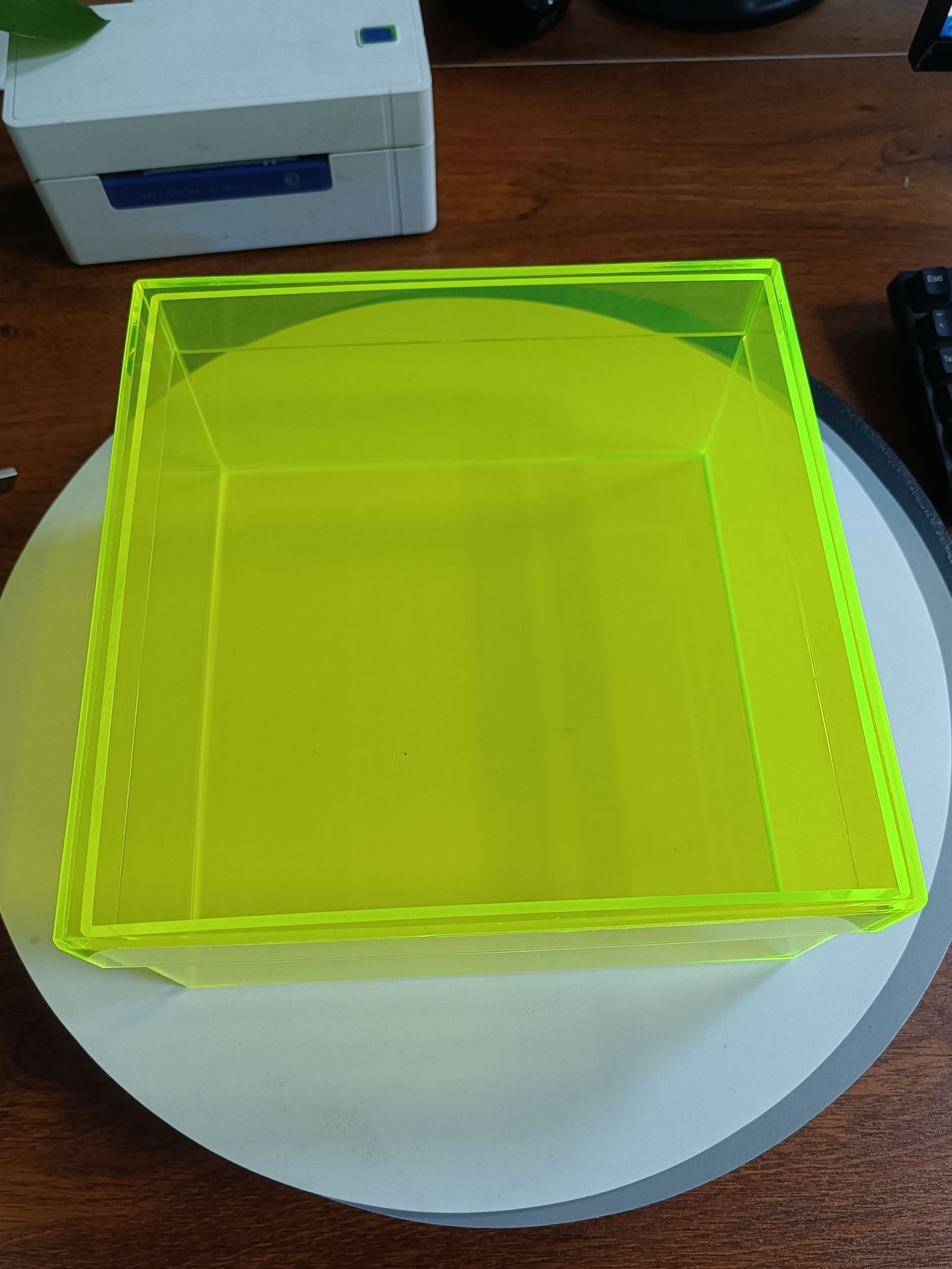 Akrylowe pudełko robić przechowywania z pokrywką Kolorowe akrylowe pojemniki z organizerem Półki na kosmetyki Kolekcje żywności Biżuteria Figurki: Brązowy