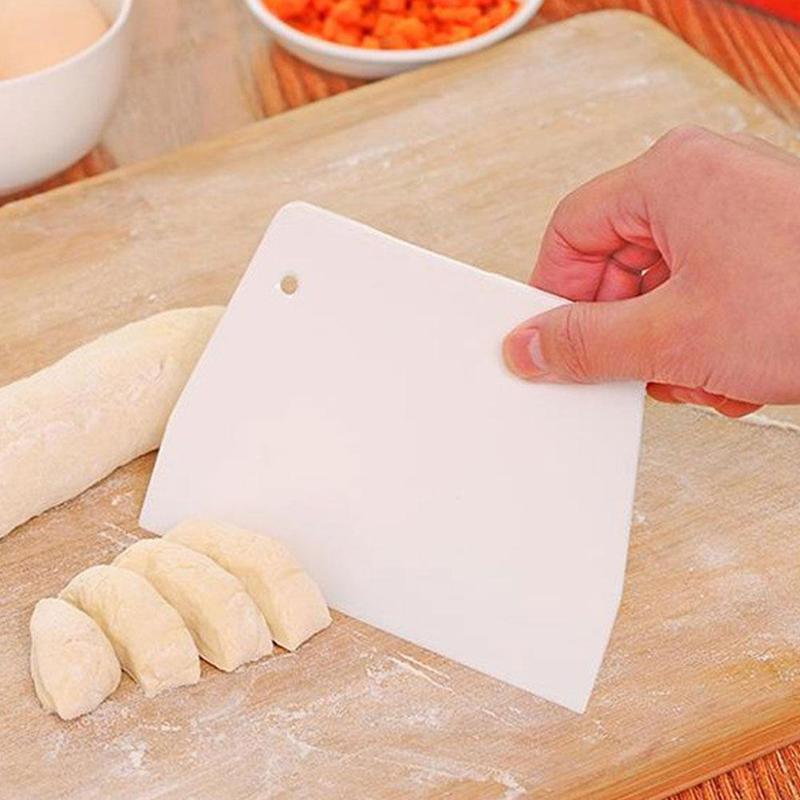 Pink Plastic Hanging Rice Scraper Household Kitchen Noodle Knife Water Board Baking Pastry Panel