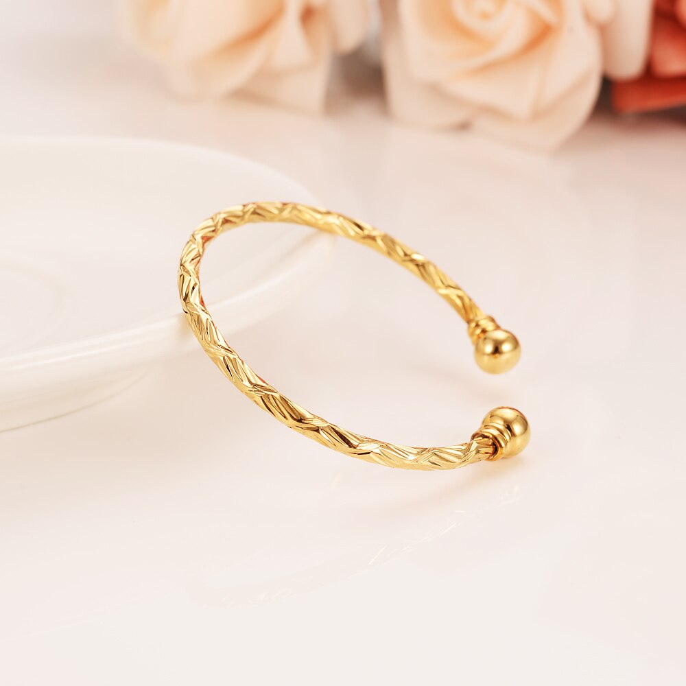 Pequena linda ouro dubai áfrica bangle árabe jóias charme de ouro meninas índia pulseira de pulseira de jóias para crianças presente de aniversário do bebê