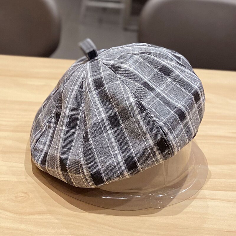 Foux baret plaid kvinder sommer sød nyhedsdreng hat maler koreansk stil fransk hårspænde damer kvindelig justerbar reb: Sort