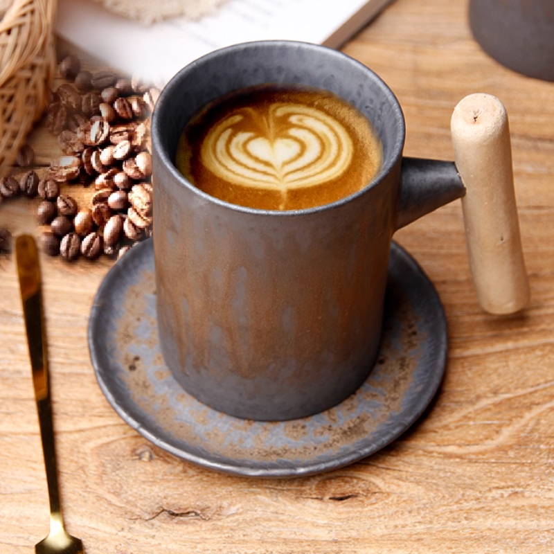Tasse à café en céramique, glaçage rouille en céramique grossière rétro créative, tasse à café au lait avec manche en bois, service à thé, tasse d'eau domestique