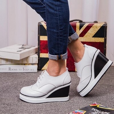 lente, zomer, herfst en winter vrouwen canvas schoenen cowboy hoge hakken klinknagel schoenen mode hoge hakken: WHITE / 9