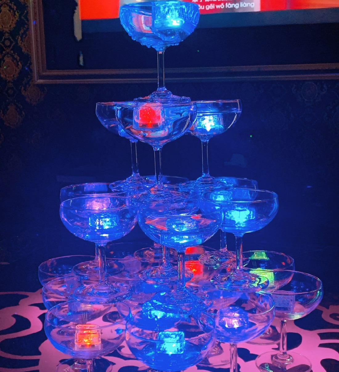 3Pcs Kleurrijke Led Glowing Ijsblokjes Party Ijsblokjes Bal Flitslicht Lichtgevende Neon Wedding Festival Kerst Bar Wijn glas