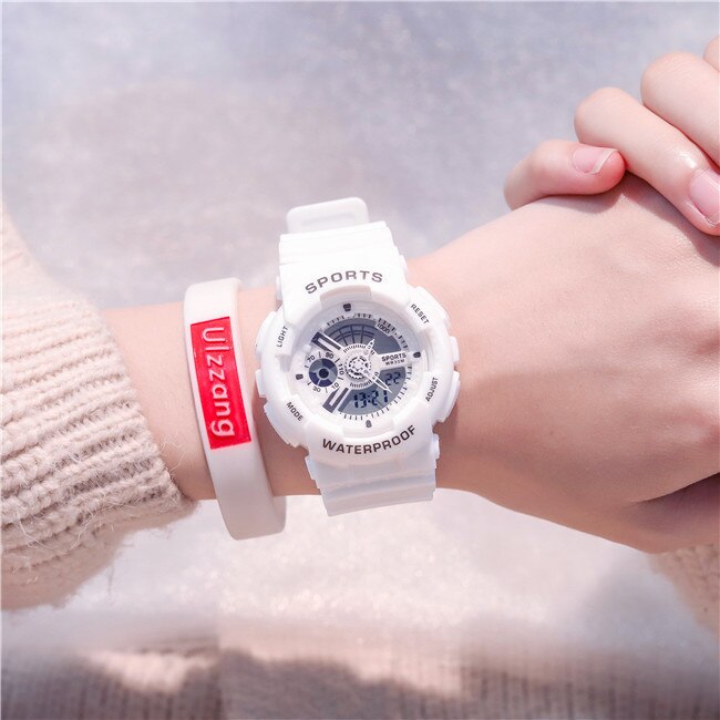 Montre numérique de l'amant de la étanche Sport montre-bracelet double temps or haut choc hommes femmes montre-bracelet Led horloge en caoutchouc